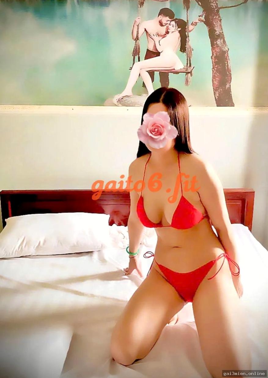 Thuỳ Linh Thần – Sang chảnh, không vội vàng – Hú ngay – Quận 8, Sài Gòn – ảnh 17