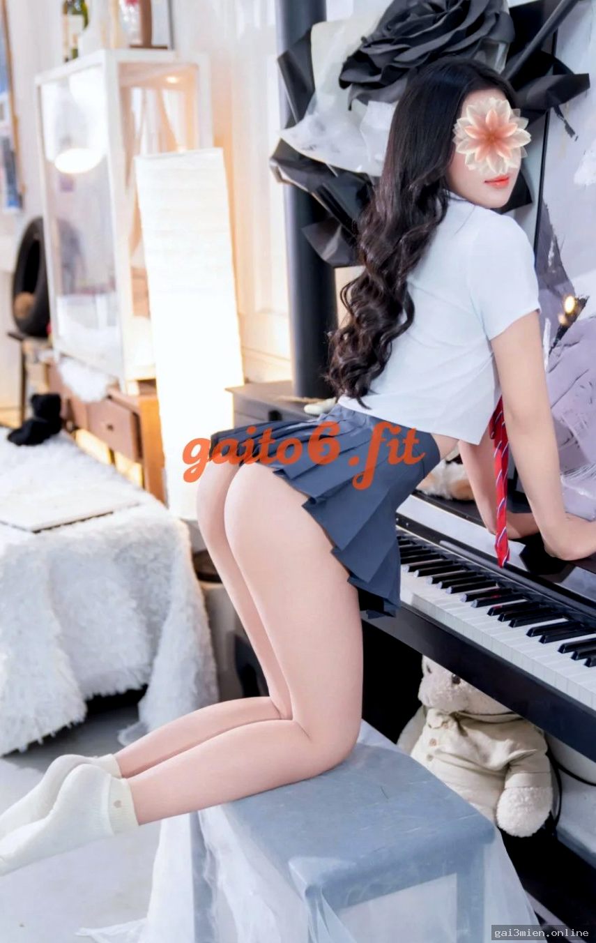 Linh Chi Cô – Mặt xinh, dâm hết cỡ – Hú ngay – Quận 9, Sài Gòn – ảnh 2